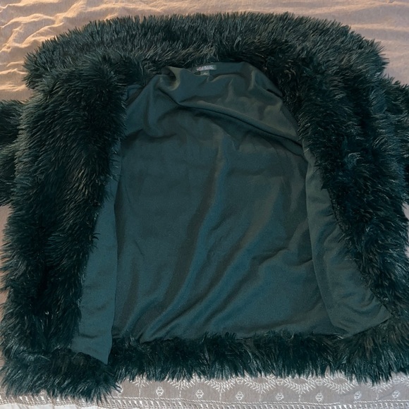 wild fable Jackets & Blazers - Forest green faux fur coat. Light weight, very soft and comfortable to wear. XL